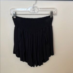 EARTHBOUND Black High Waist Ruffled Shorts